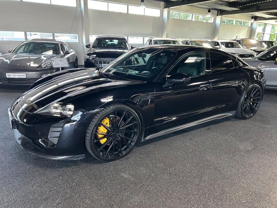 Porsche Taycan Performance+ 4d