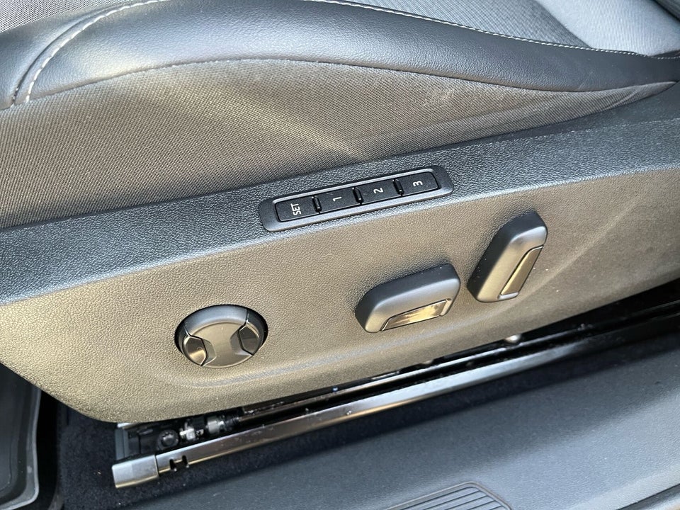 Skoda Enyaq 80 iV Suite 5d