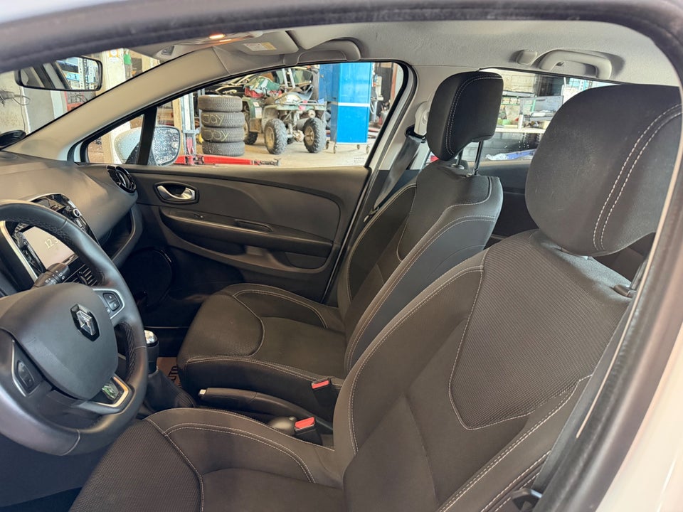 Renault Clio IV 1,5 dCi 90 Zen Sport Tourer 5d