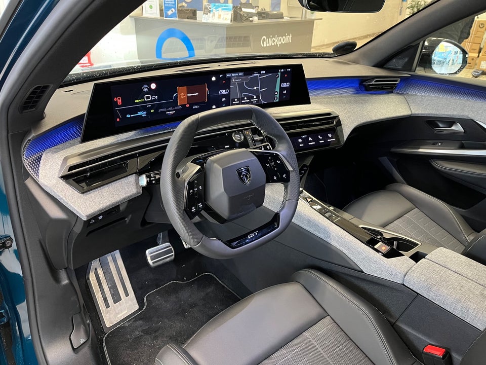 Peugeot e-5008 77 GT Pack 7prs 5d