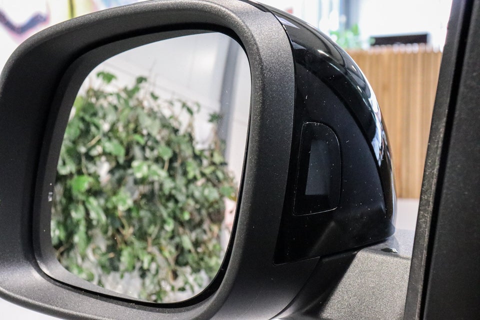 VW ID.Buzz 86 Pro 7prs LWB 5d