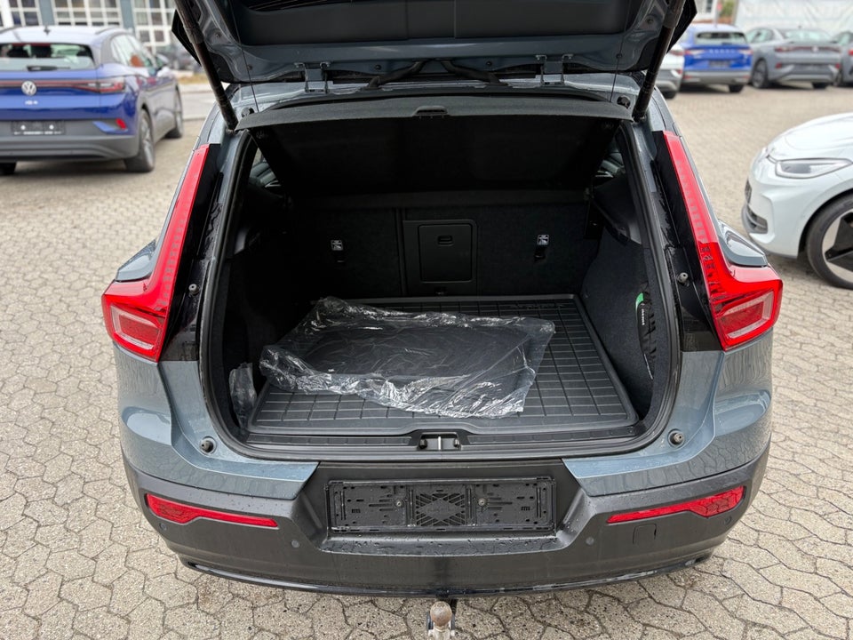Volvo XC40 P6 ReCharge Core 5d