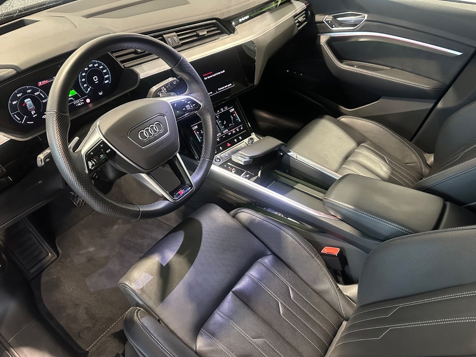 Audi e-tron 55 S-line quattro 5d