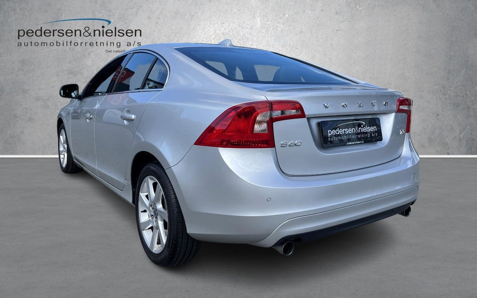 Volvo S60 1,6 T3 150 Momentum 4d