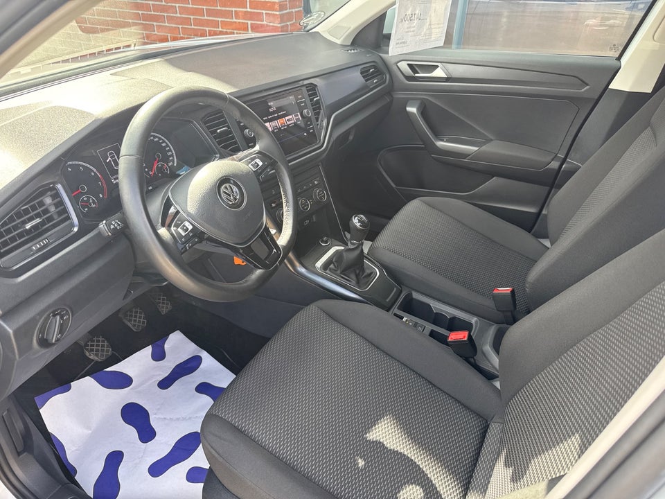VW T-Roc 1,0 TSi 115 City 5d