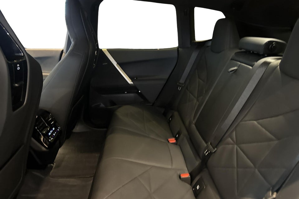 BMW iX xDrive40 Supercharged 5d