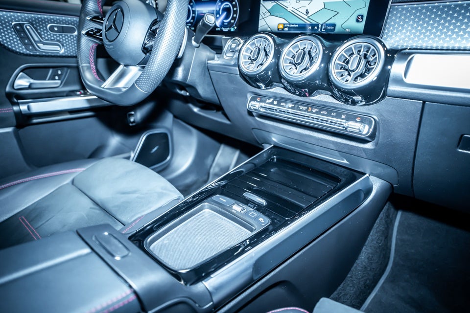 Mercedes EQB250+ AMG Premium 5d