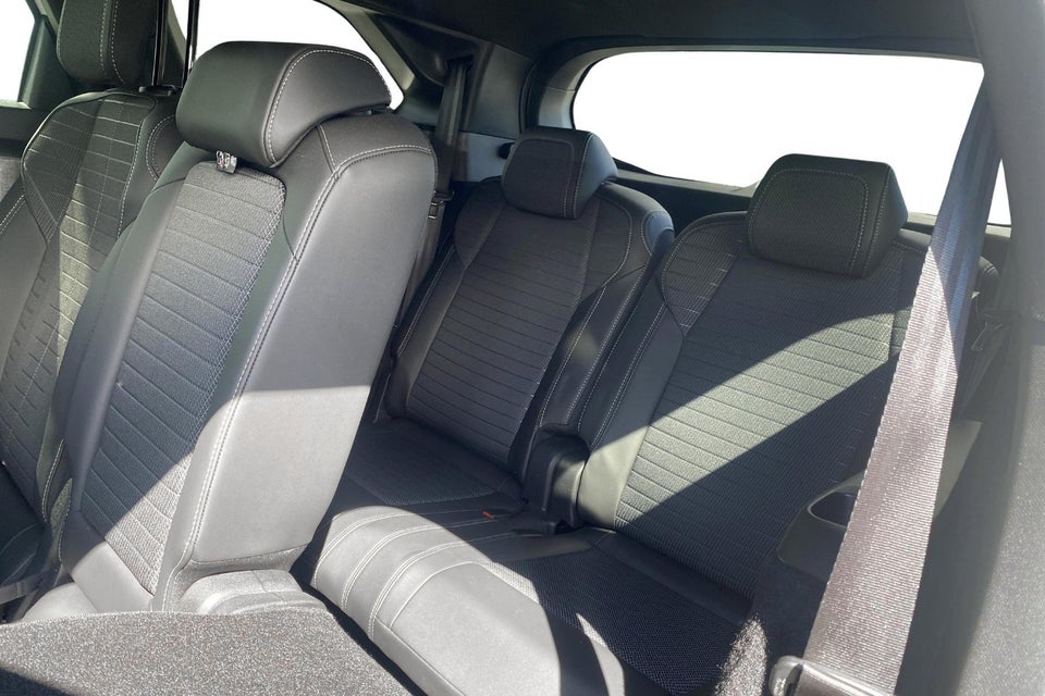 Peugeot e-5008 77 GT 7prs 5d