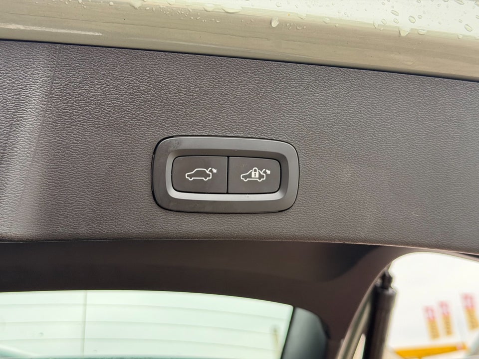 Volvo XC40 ReCharge Extended Range Ultimate 5d