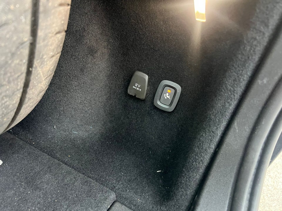 Volvo V60 2,0 B4 197 Inscription aut. 5d