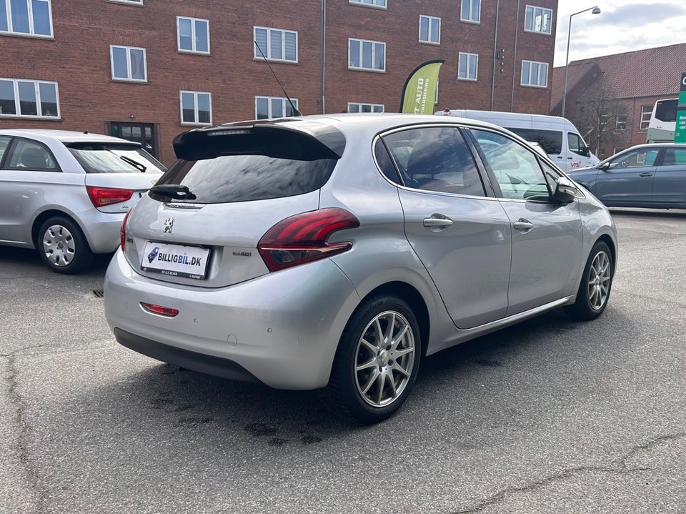 Peugeot 208 1,6 BlueHDi 100 Active 5d