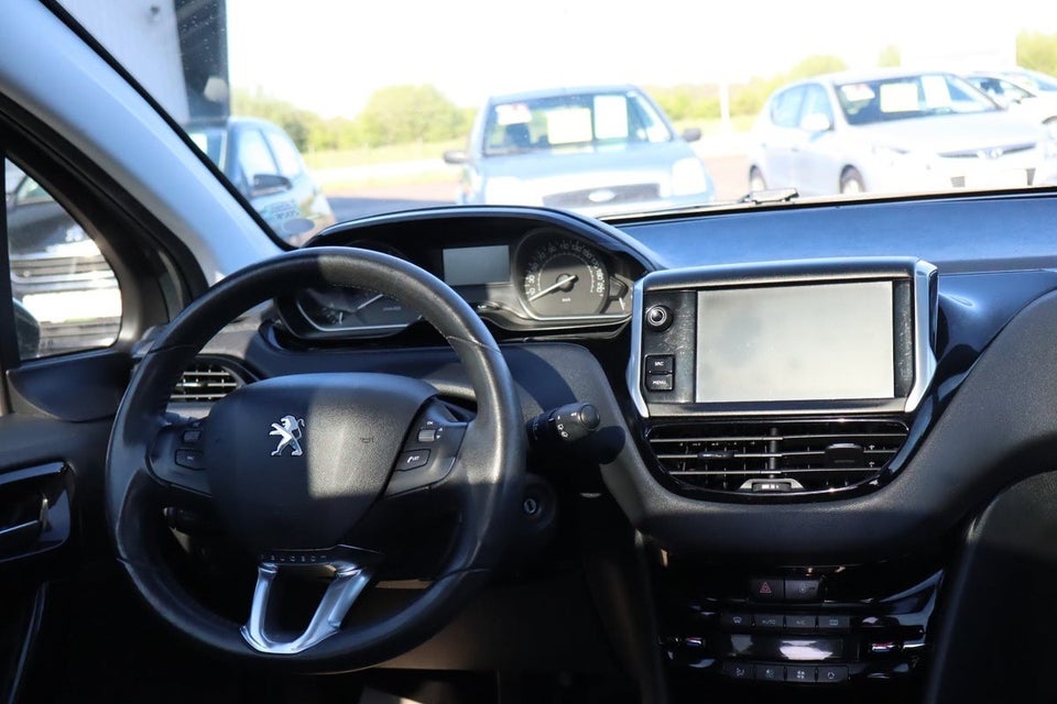 Peugeot 208 1,6 BlueHDi 100 Allure Sky 5d