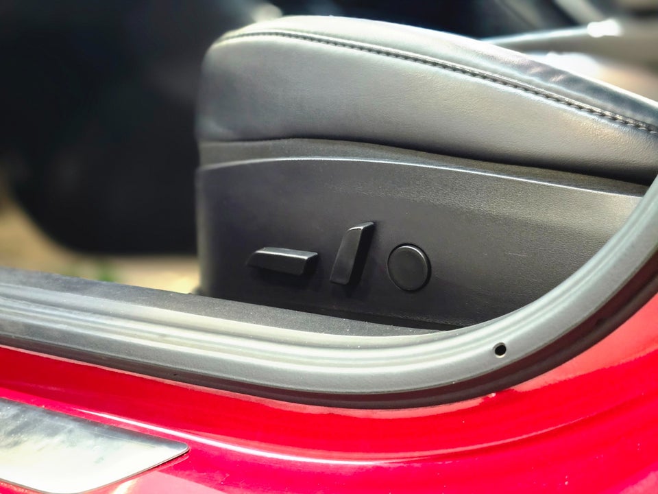 Tesla Model 3 Standard Range+ RWD 4d