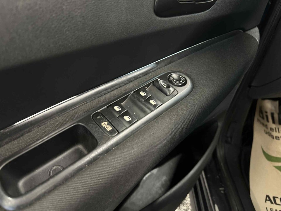 Peugeot 3008 1,6 HDi 110 Premium 5d