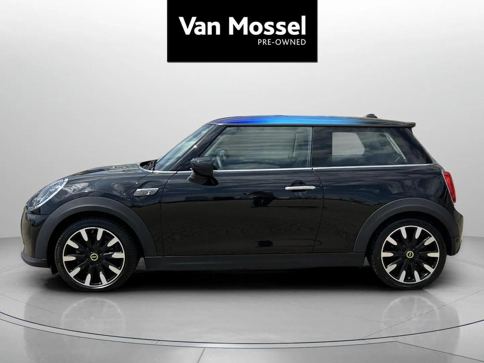 MINI Cooper SE Classic Trim 3d