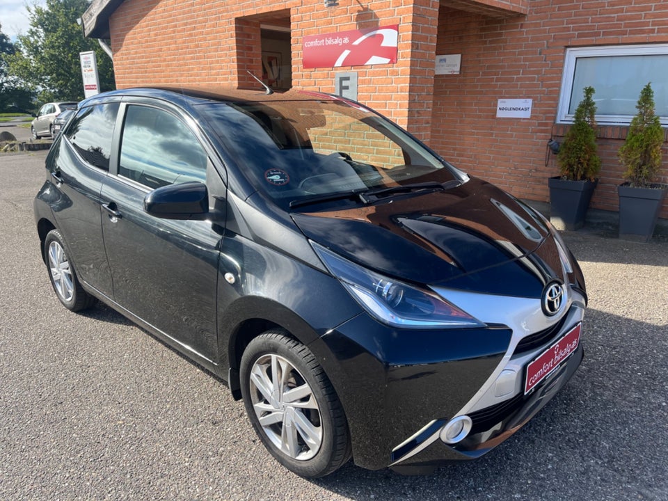 Toyota Aygo 1,0 VVT-i x-black II 5d