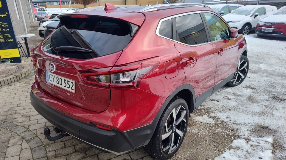 Nissan Qashqai 1,3 Dig-T 140 Tekna 5d