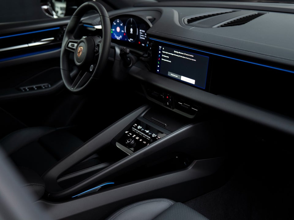 Porsche Macan 5d