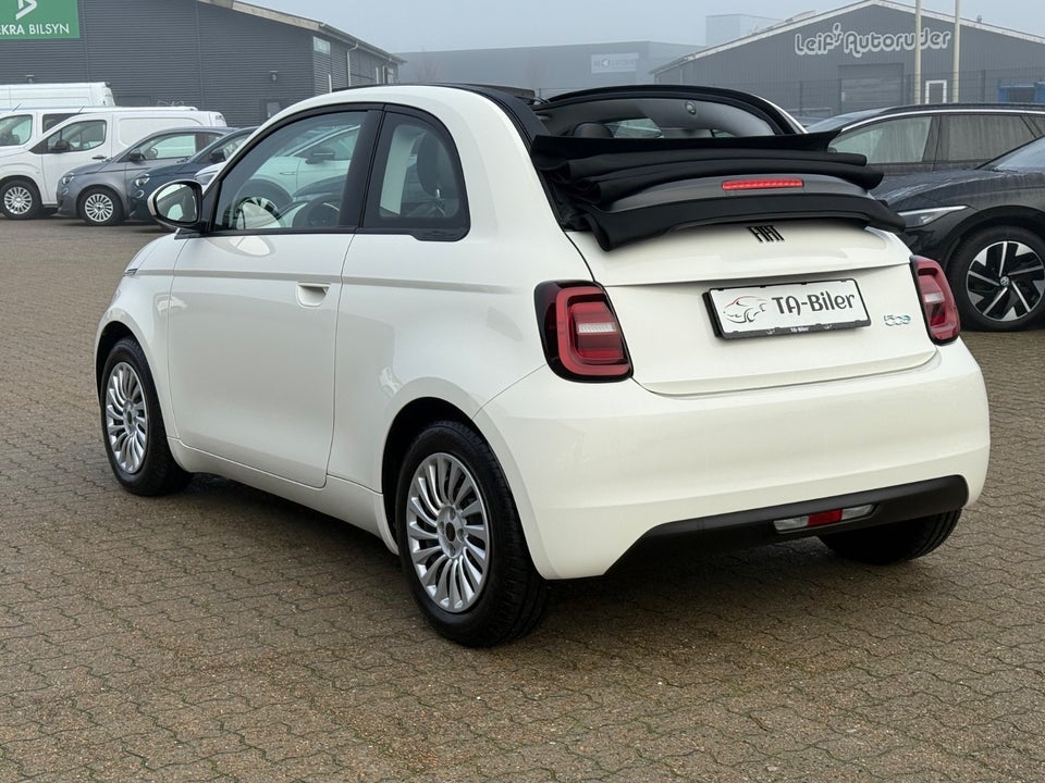 Fiat 500e 42 Icon Cabrio 2d