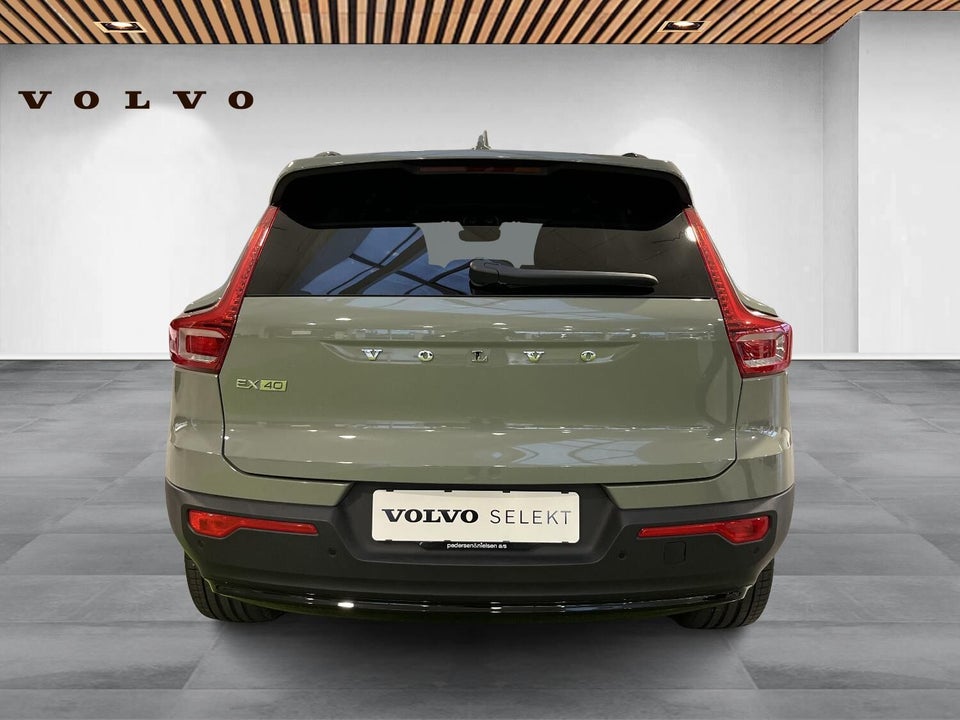 Volvo EX40 Extended Range Plus 5d