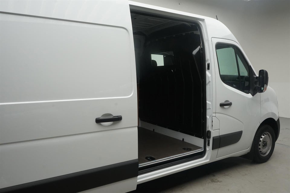 Nissan Interstar 2,3 dCi 150 L2H2 N-Connecta Van