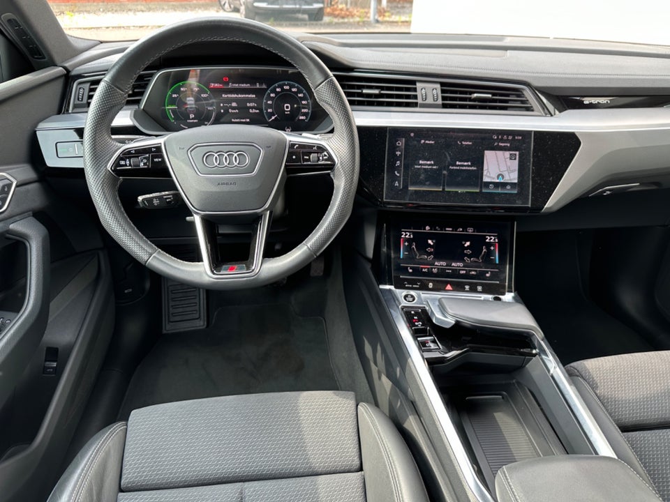 Audi e-tron 55 S-line quattro 5d