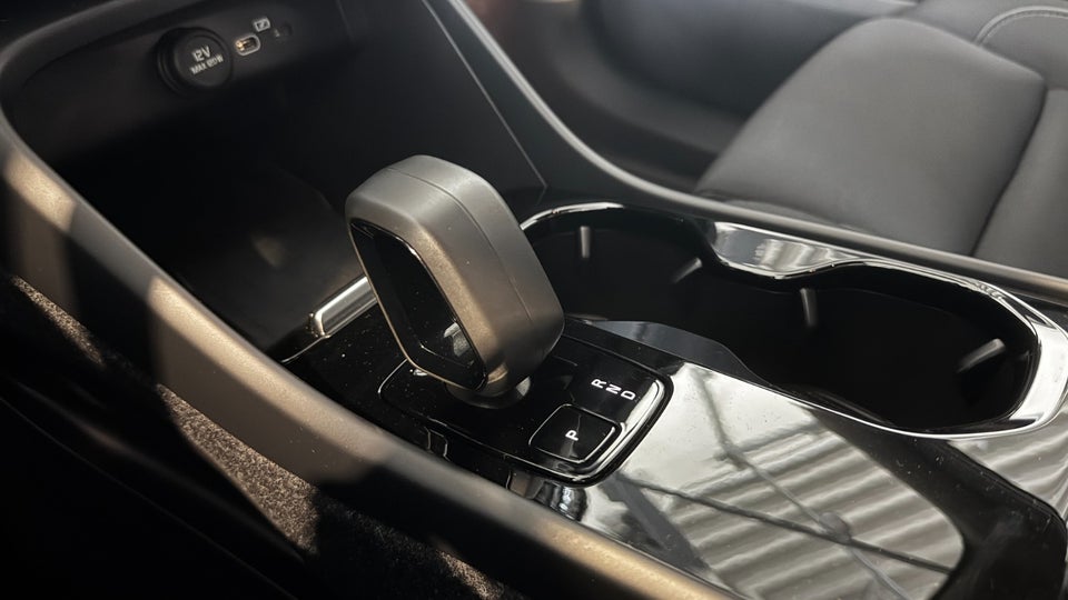 Volvo XC40 ReCharge Start 5d