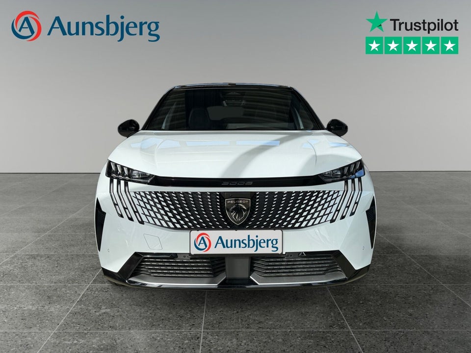 Peugeot e-3008 77 GT Pack 5d