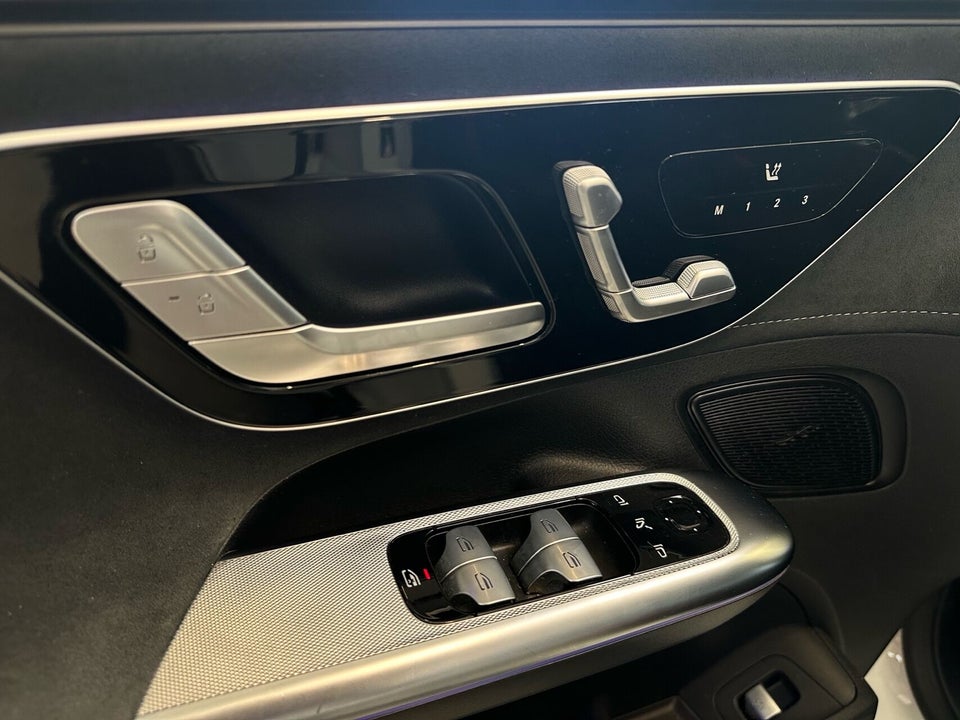 Mercedes EQE300 AMG Line 4d