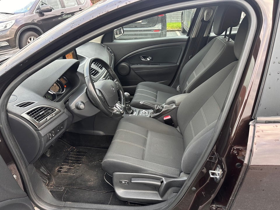 Renault Megane III 1,5 dCi 110 Expression Sport Tourer 5d