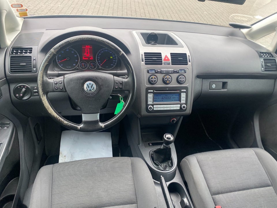 VW Touran 1,4 TSi 140 Trendline 5d