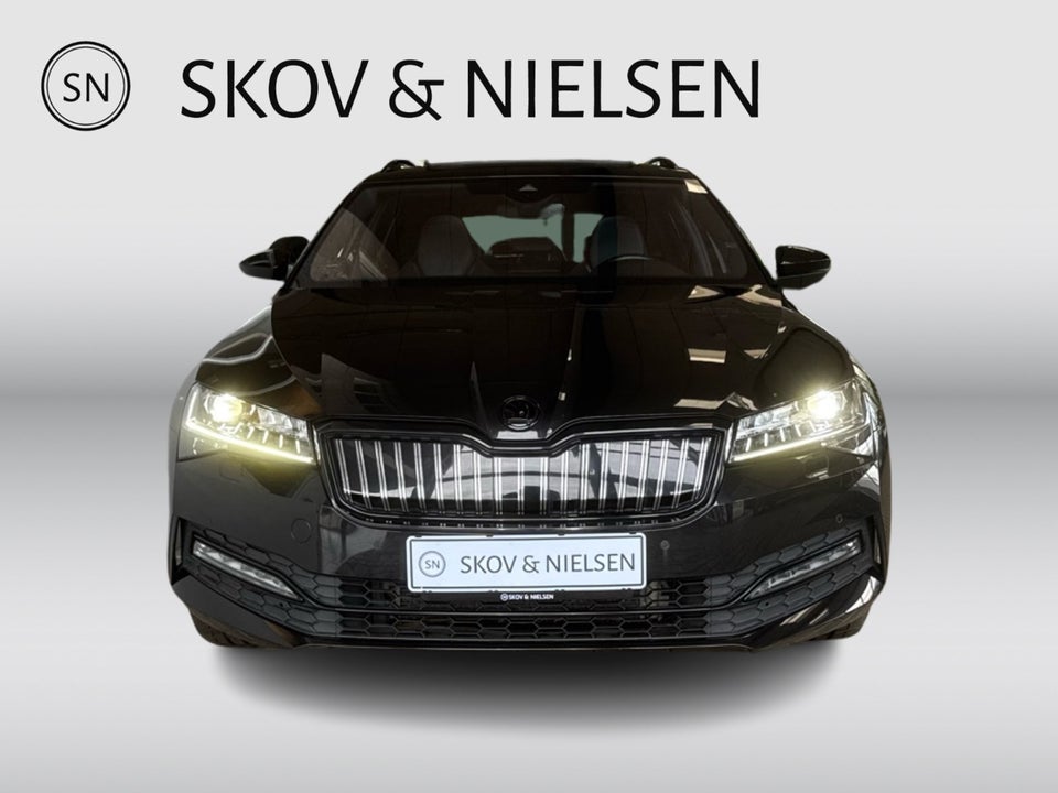 Skoda Superb 1,4 TSi iV Sportline Combi DSG 5d