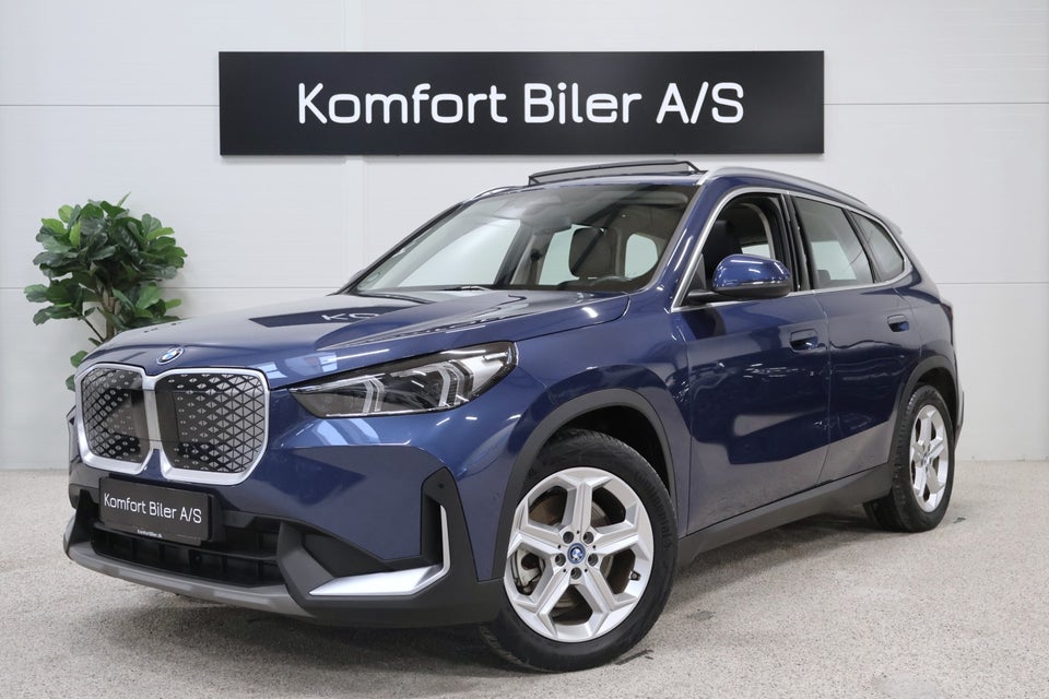 BMW iX1 xDrive30 X-Line 5d