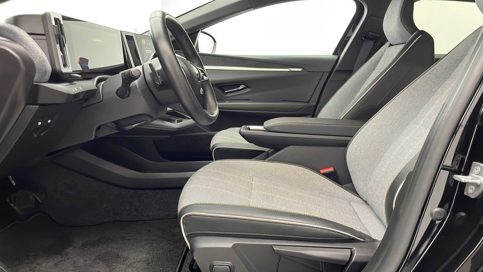 Renault Megane E-Tech 60 Techno 5d