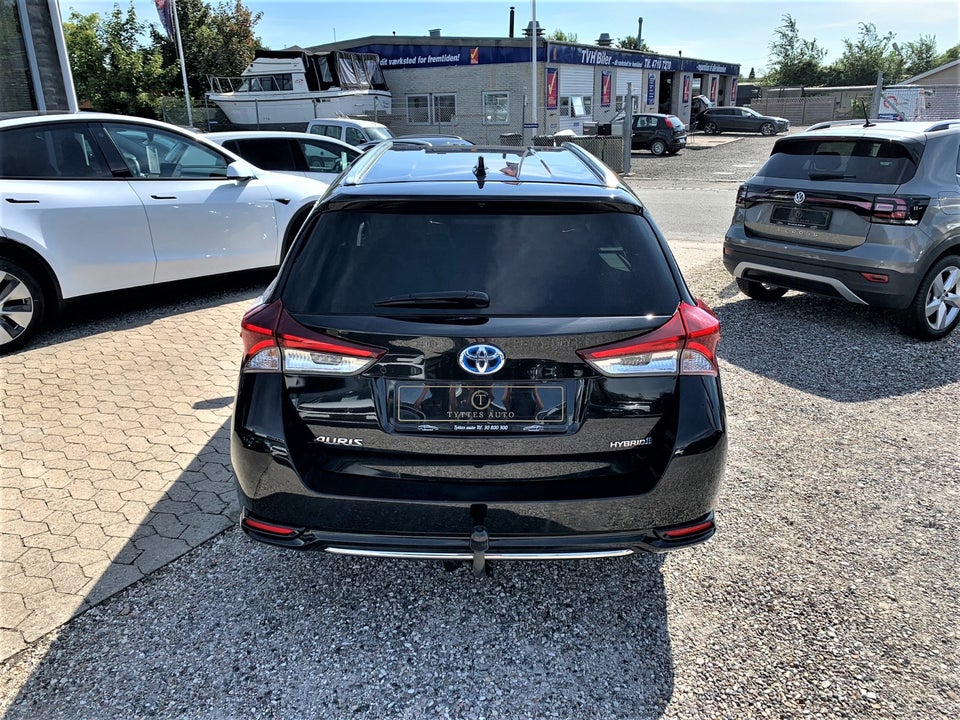 Toyota Auris 1,8 Hybrid H2 Comfort Touring Sports CVT 5d