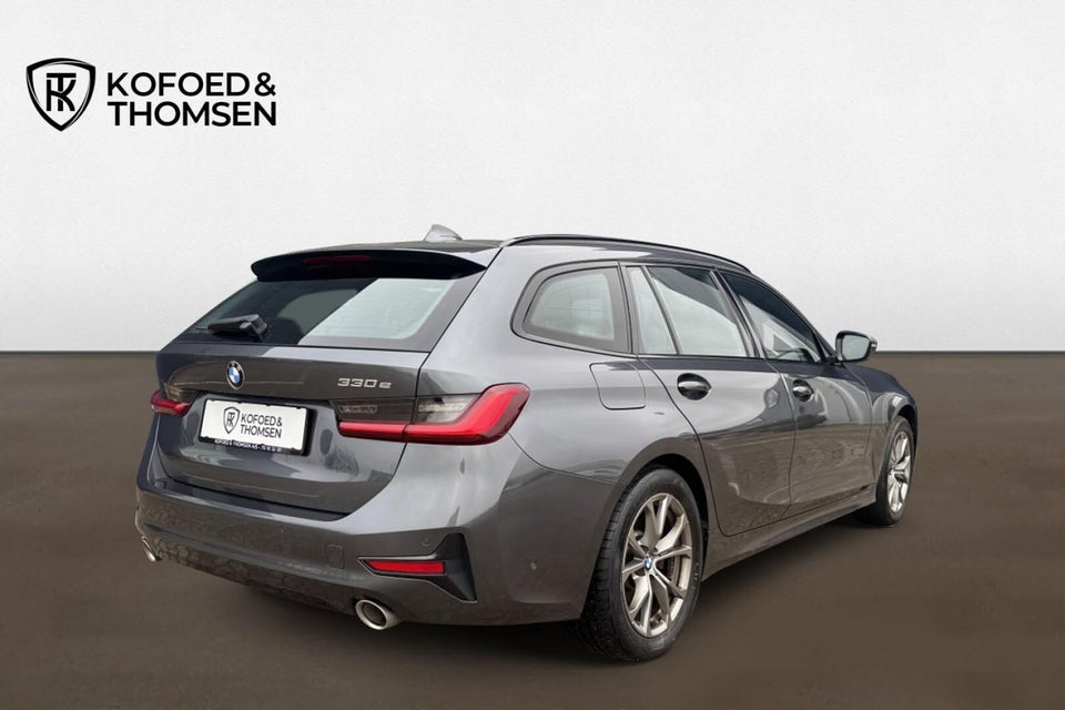 BMW 330e 2,0 Touring Sport Line aut. 5d