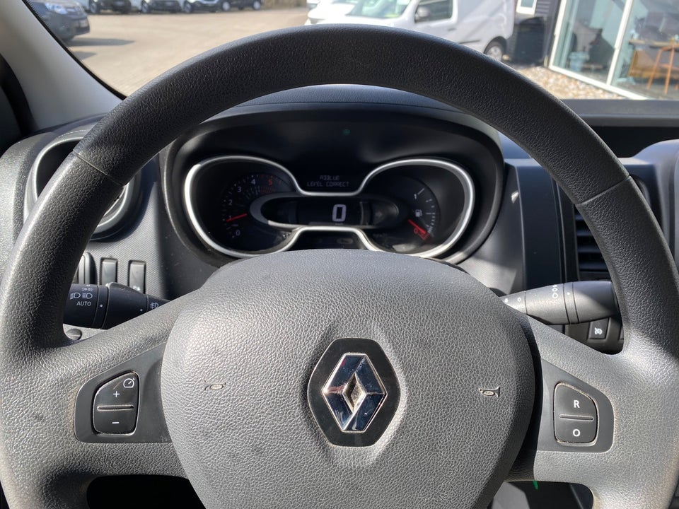 Renault Trafic T29 2,0 dCi 145 L2H1