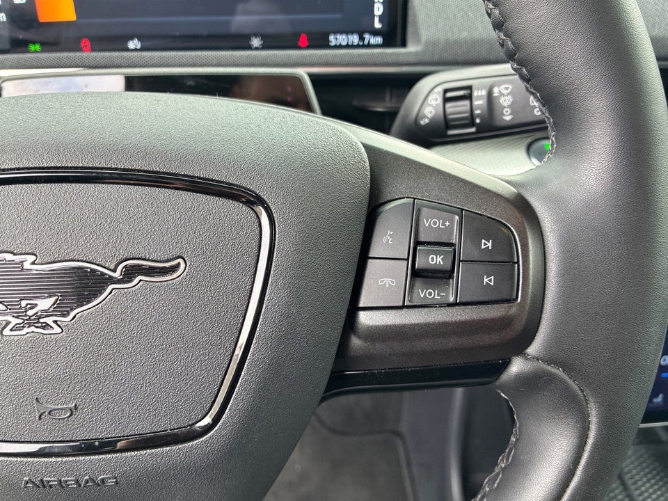 Ford Mustang Mach-E 75 Standard Range 5d