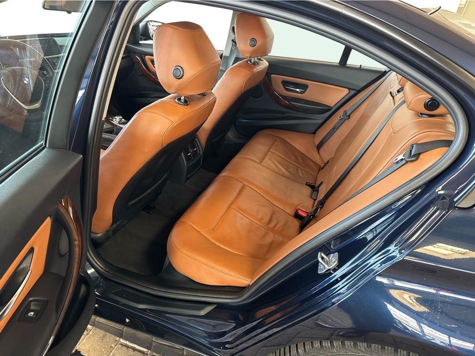 BMW 320i 2,0 aut. 4d