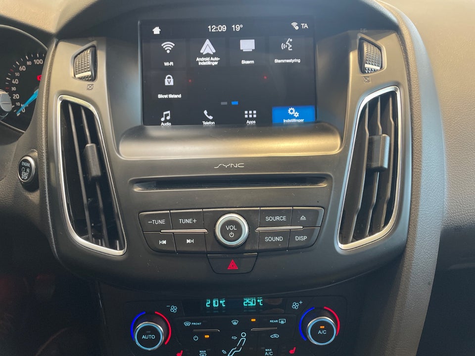 Ford Focus 1,0 SCTi 125 Titanium Fun stc. 5d