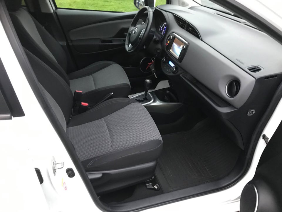 Toyota Yaris 1,5 Hybrid H2 e-CVT 5d