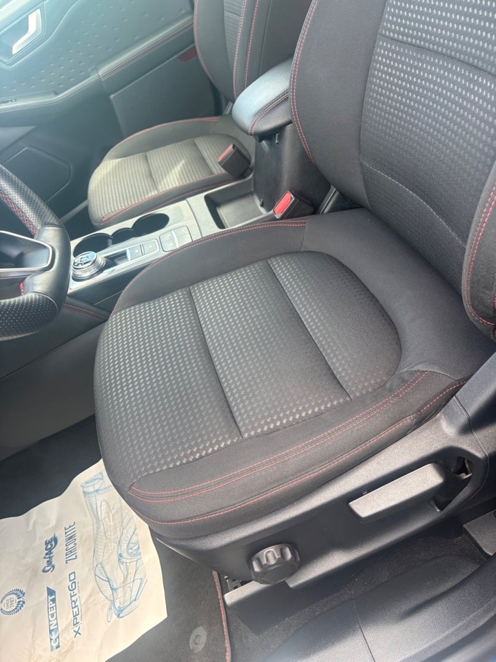 Ford Kuga 2,5 PHEV ST-Line CVT 5d