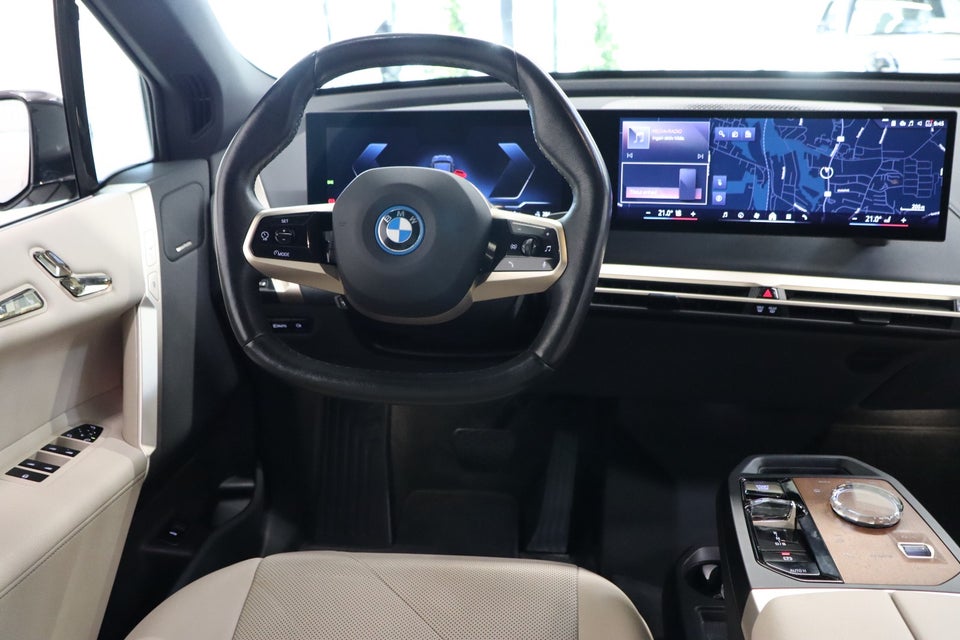 BMW iX xDrive40 Fully Charged Sport 5d