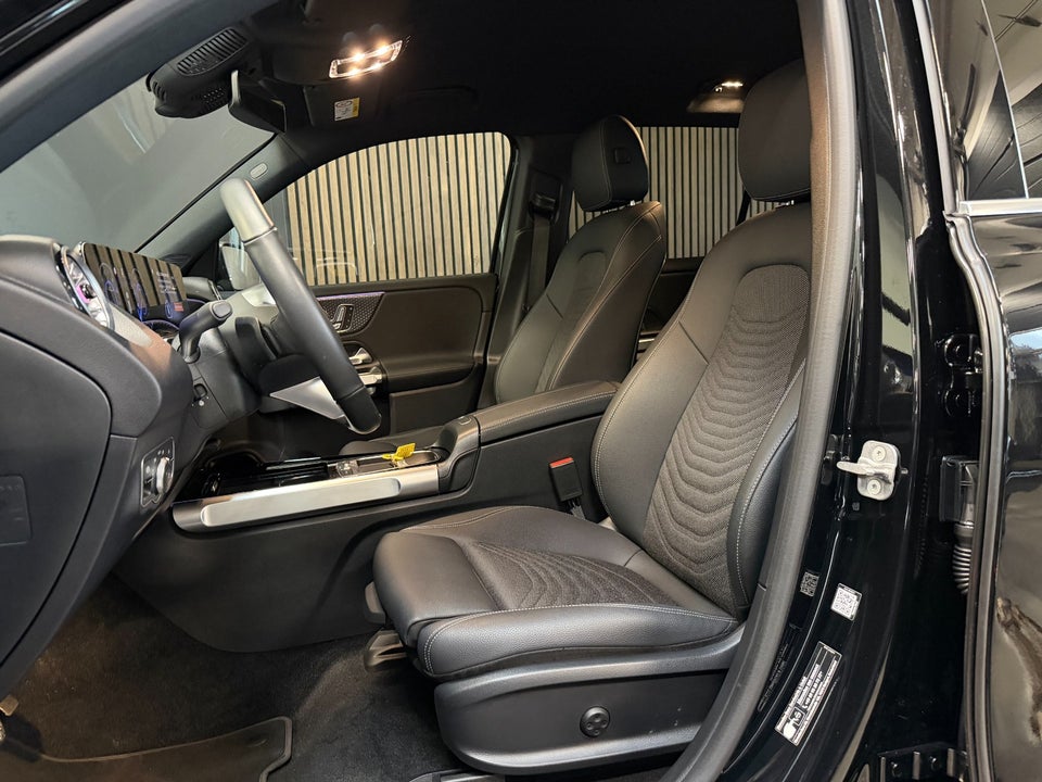 Mercedes EQB300 Progressive Advance 4Matic 5d