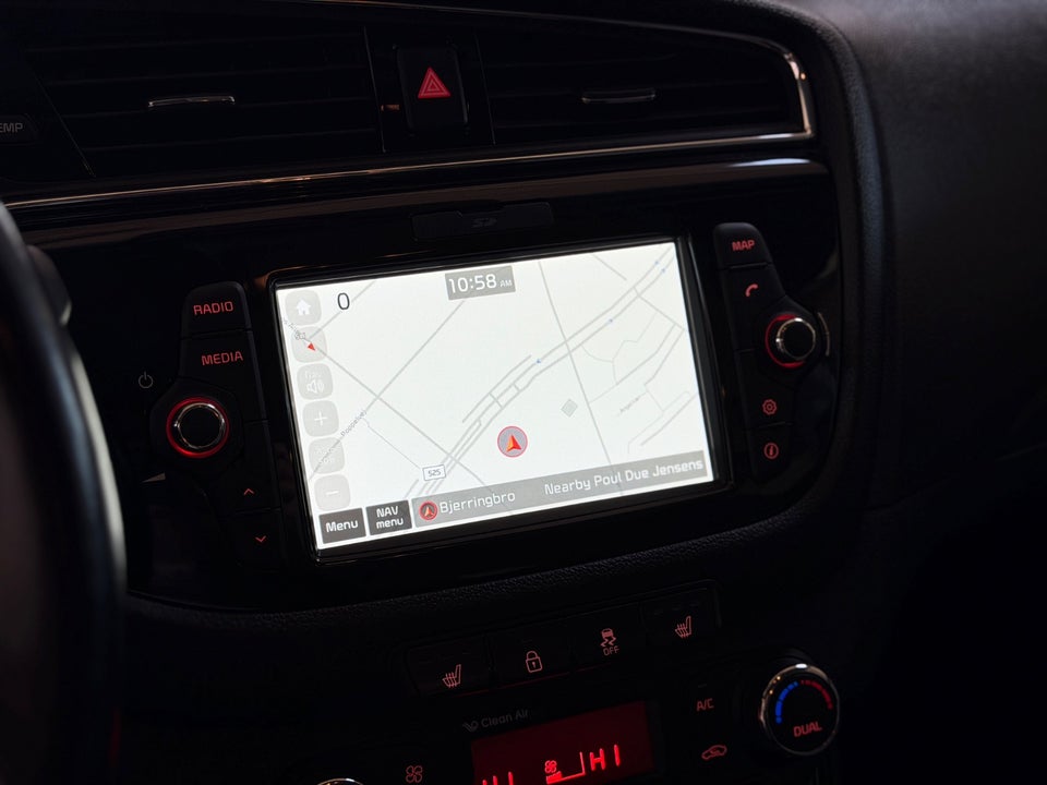 Kia Ceed 1,6 CRDi 136 Attraction SW 5d