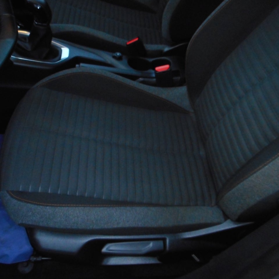 Peugeot 208 1,2 PureTech 75 Active 5d