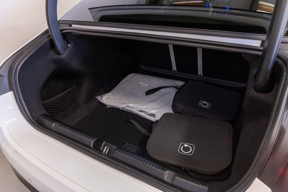 Mercedes EQE300 AMG Line 4d