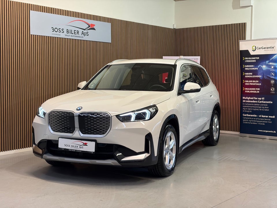 BMW iX1 xDrive30 X-Line 5d