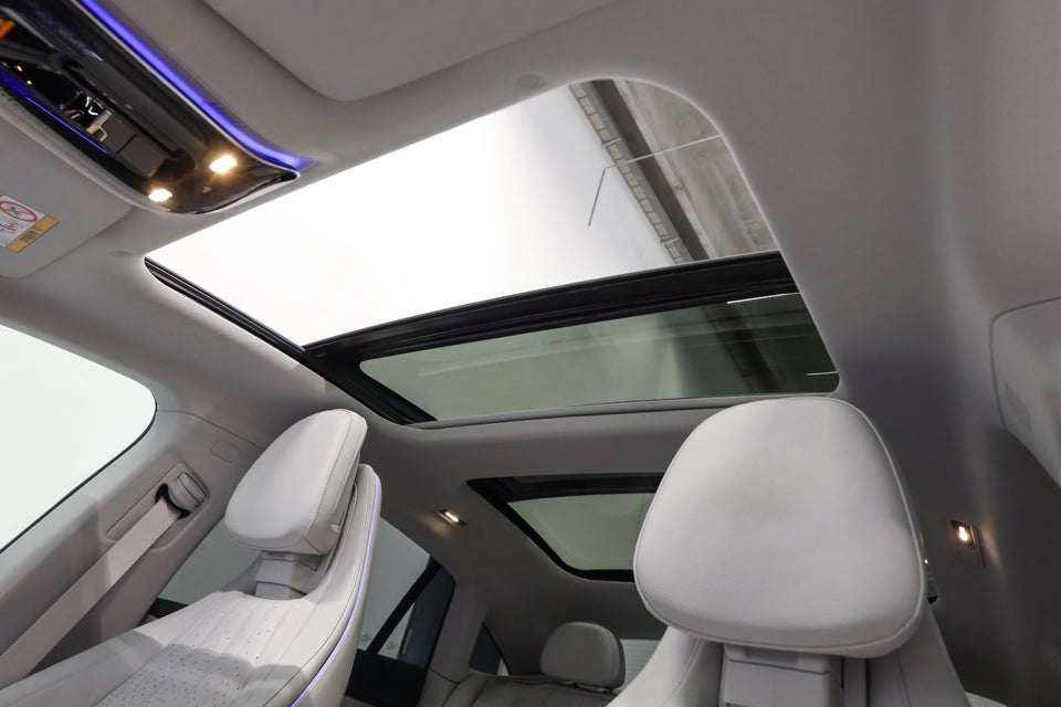 Mercedes EQE350 AMG Line 4d