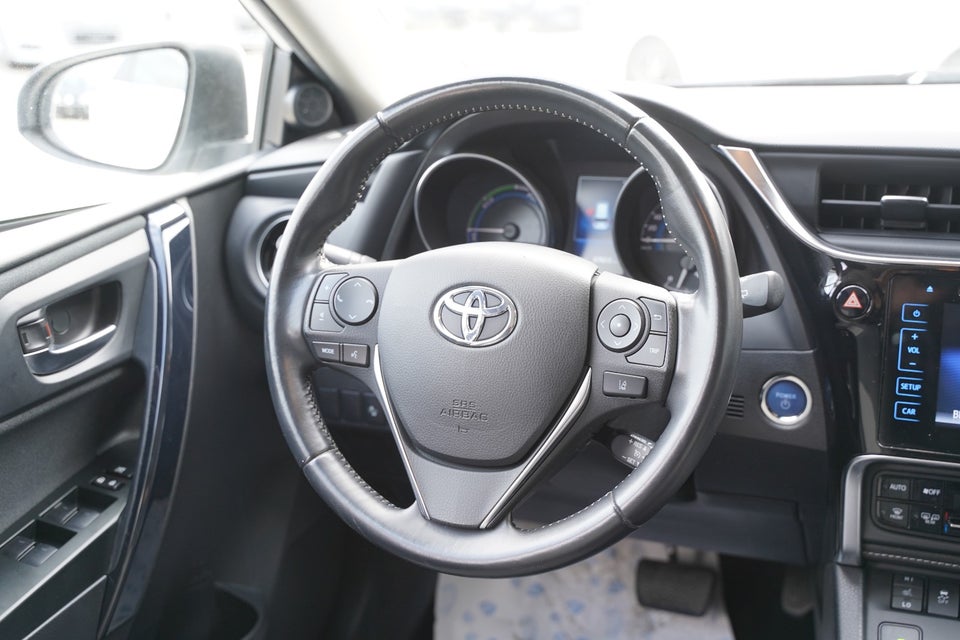 Toyota Auris 1,8 Hybrid H2 Selected Touring Sports CVT 5d